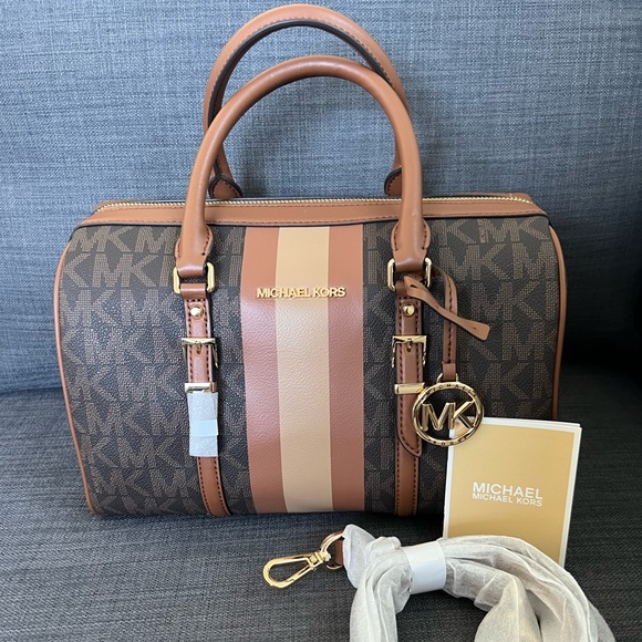 NWT MICHAEL KORS MEDIUM DAFFLE SATCHEL HANDBAG - Picture 1 of 8